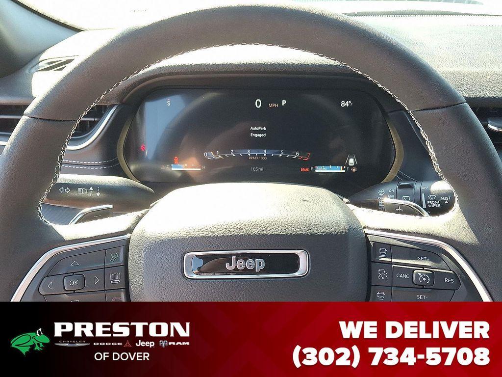 new 2025 Jeep Grand Cherokee car, priced at $39,890