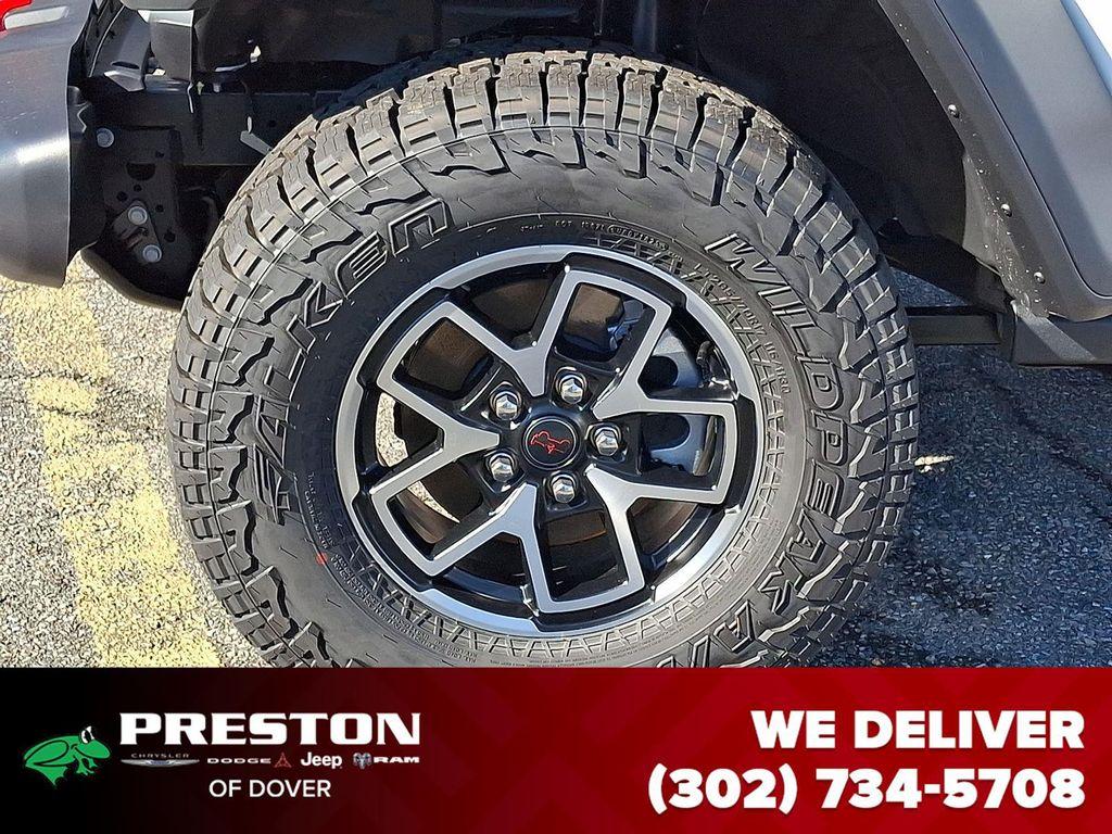 new 2025 Jeep Gladiator car, priced at $48,810