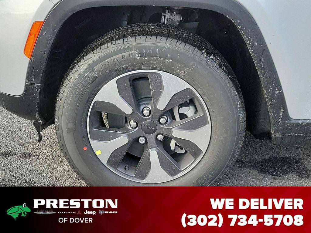 new 2024 Jeep Grand Cherokee 4xe car, priced at $48,230