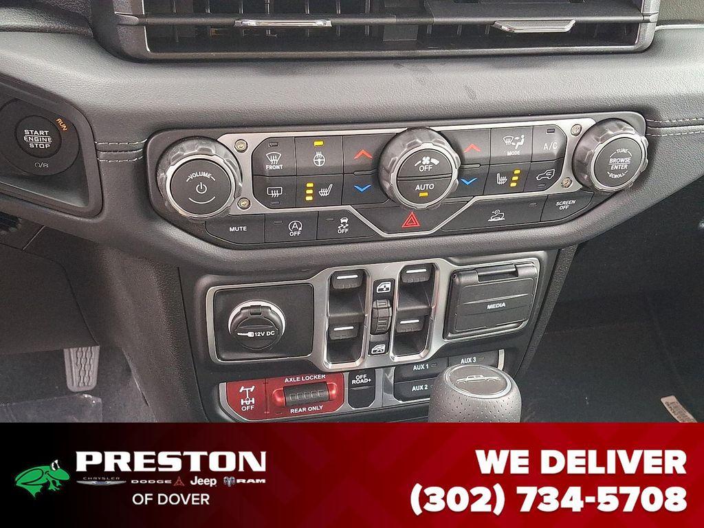 new 2026 Jeep Gladiator car, priced at $58,900