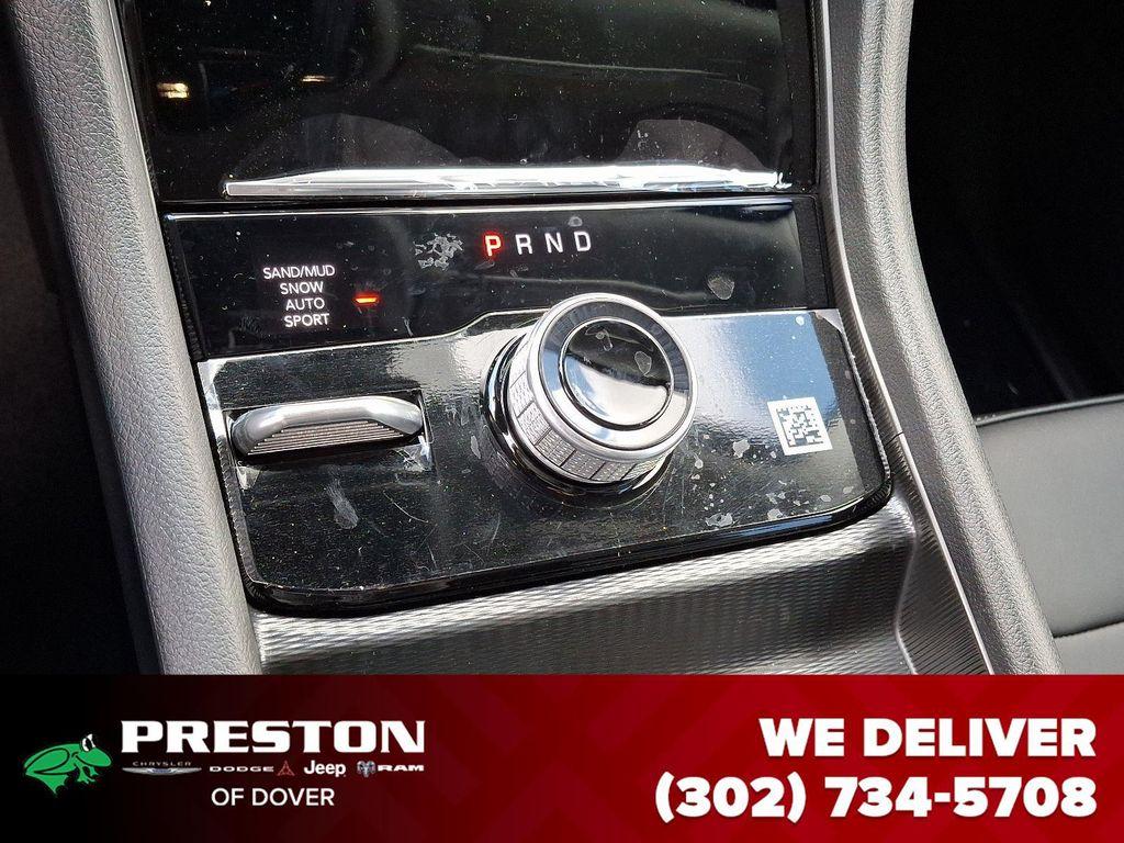 new 2024 Jeep Grand Cherokee L car, priced at $39,078