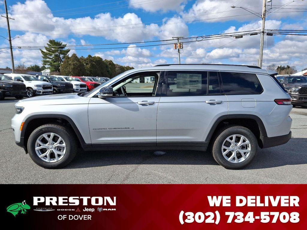 new 2024 Jeep Grand Cherokee L car, priced at $39,078