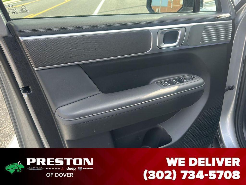 used 2024 Hyundai Santa Fe car, priced at $31,995