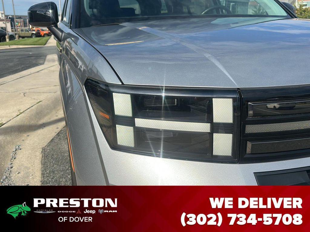 used 2024 Hyundai Santa Fe car, priced at $31,995