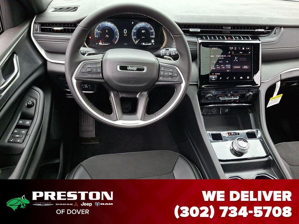 new 2025 Jeep Grand Cherokee car, priced at $41,410