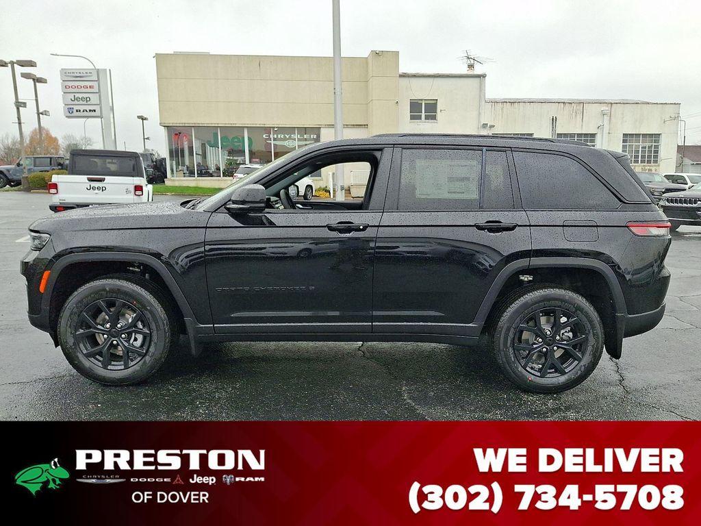 new 2025 Jeep Grand Cherokee car, priced at $41,410