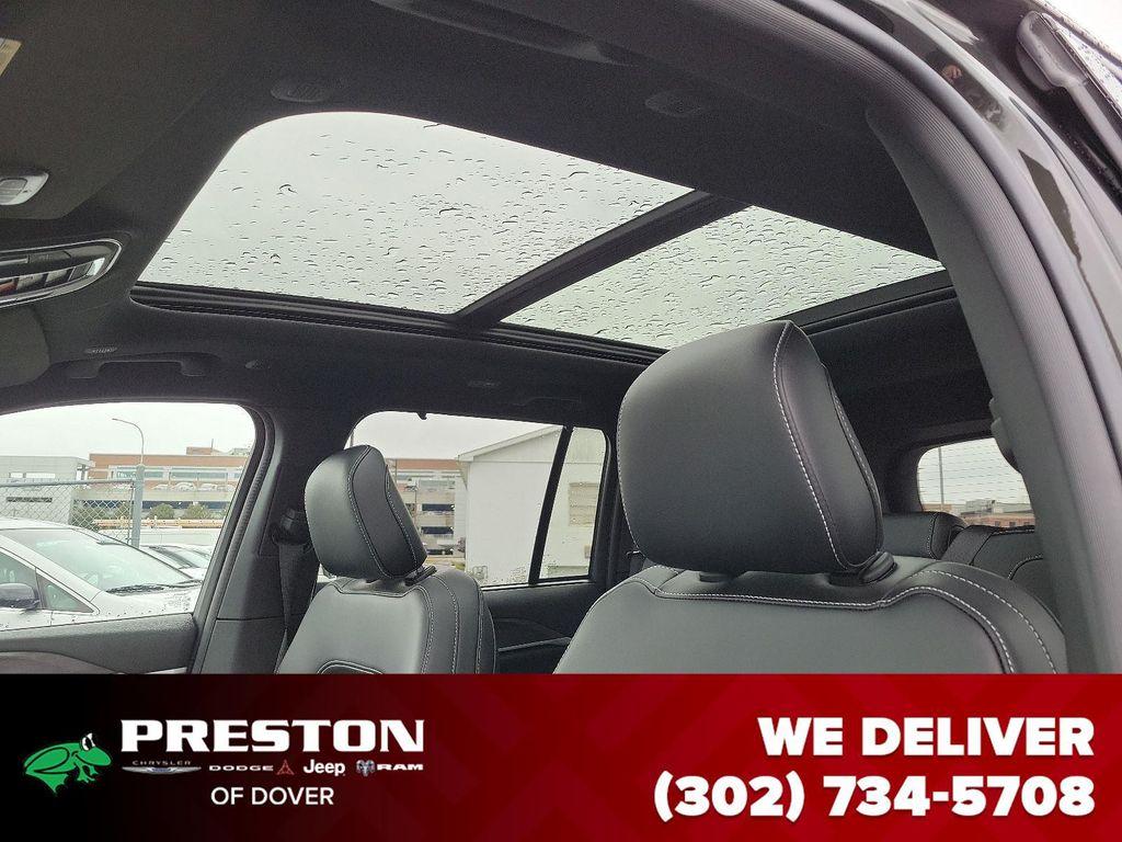 new 2024 Jeep Grand Cherokee 4xe car, priced at $62,380