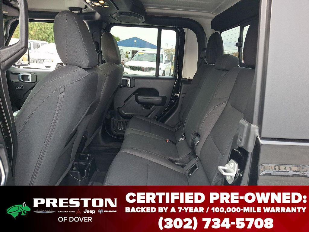 used 2022 Jeep Gladiator car, priced at $29,395