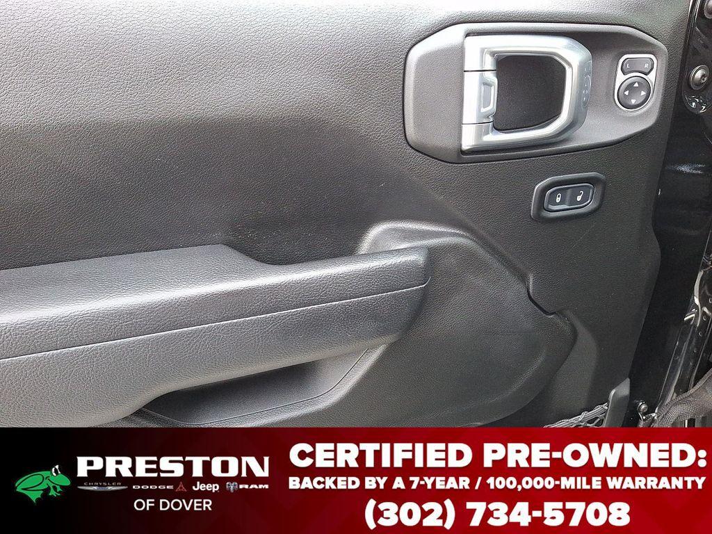 used 2022 Jeep Gladiator car, priced at $29,395