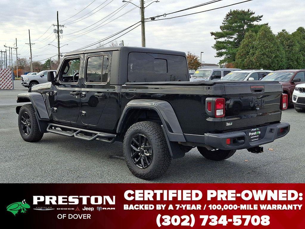 used 2022 Jeep Gladiator car, priced at $29,395