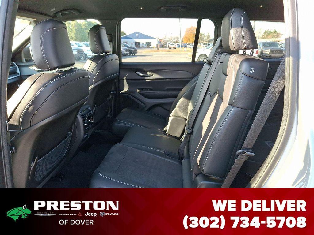 new 2024 Jeep Grand Cherokee L car, priced at $39,341