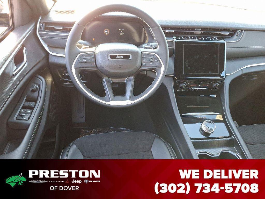 new 2024 Jeep Grand Cherokee L car, priced at $39,341