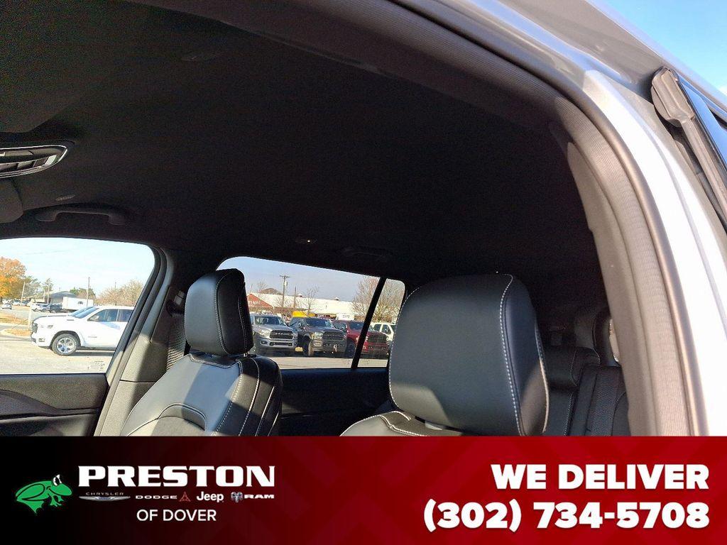 new 2024 Jeep Grand Cherokee L car, priced at $39,341