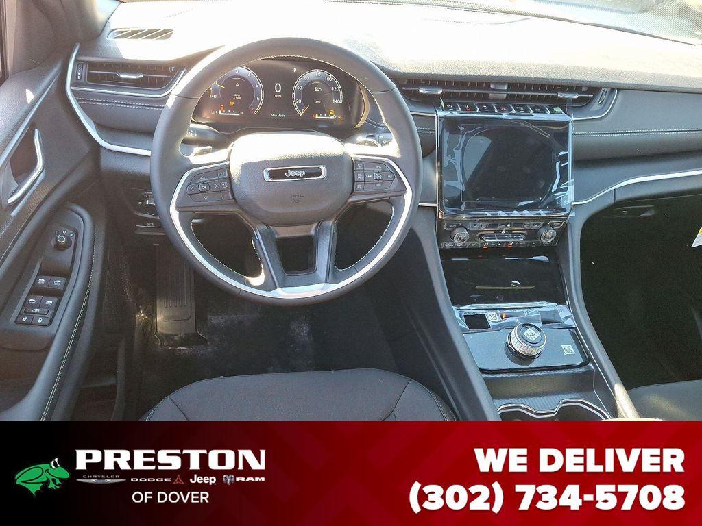 new 2025 Jeep Grand Cherokee L car, priced at $39,650