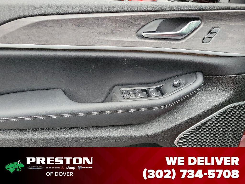 new 2024 Jeep Grand Cherokee 4xe car, priced at $50,373