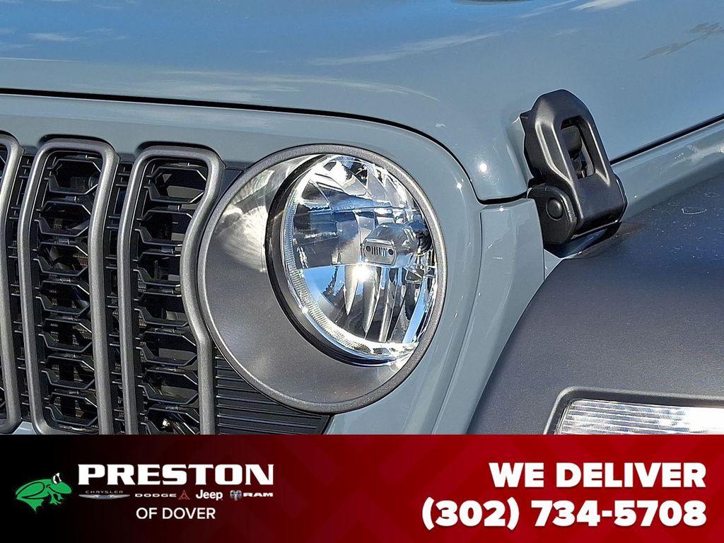 new 2026 Jeep Wrangler car, priced at $45,295