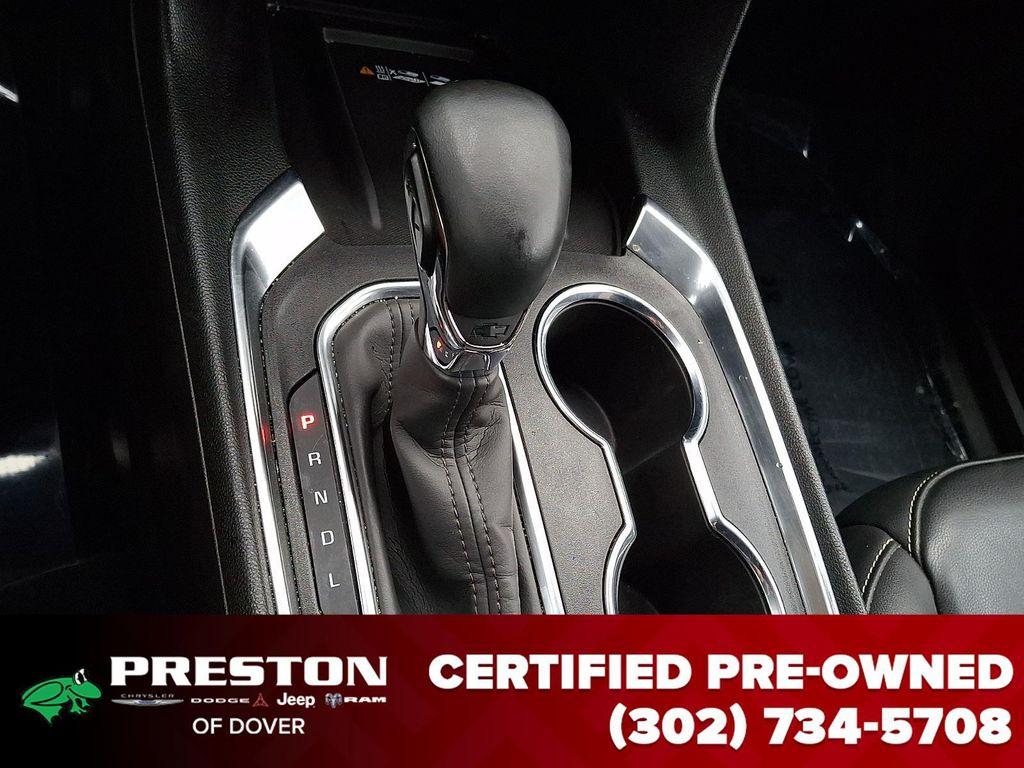 used 2023 Chevrolet Traverse car, priced at $30,195