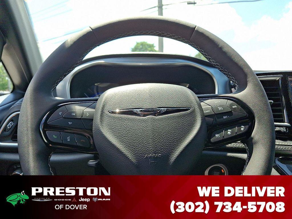 new 2025 Chrysler Pacifica car, priced at $55,840