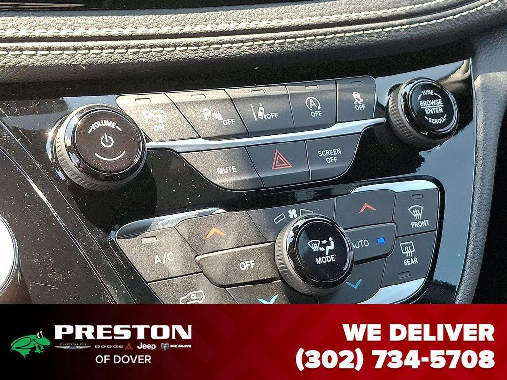 new 2025 Chrysler Pacifica car, priced at $55,840