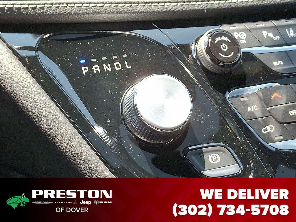 new 2025 Chrysler Pacifica car, priced at $55,840