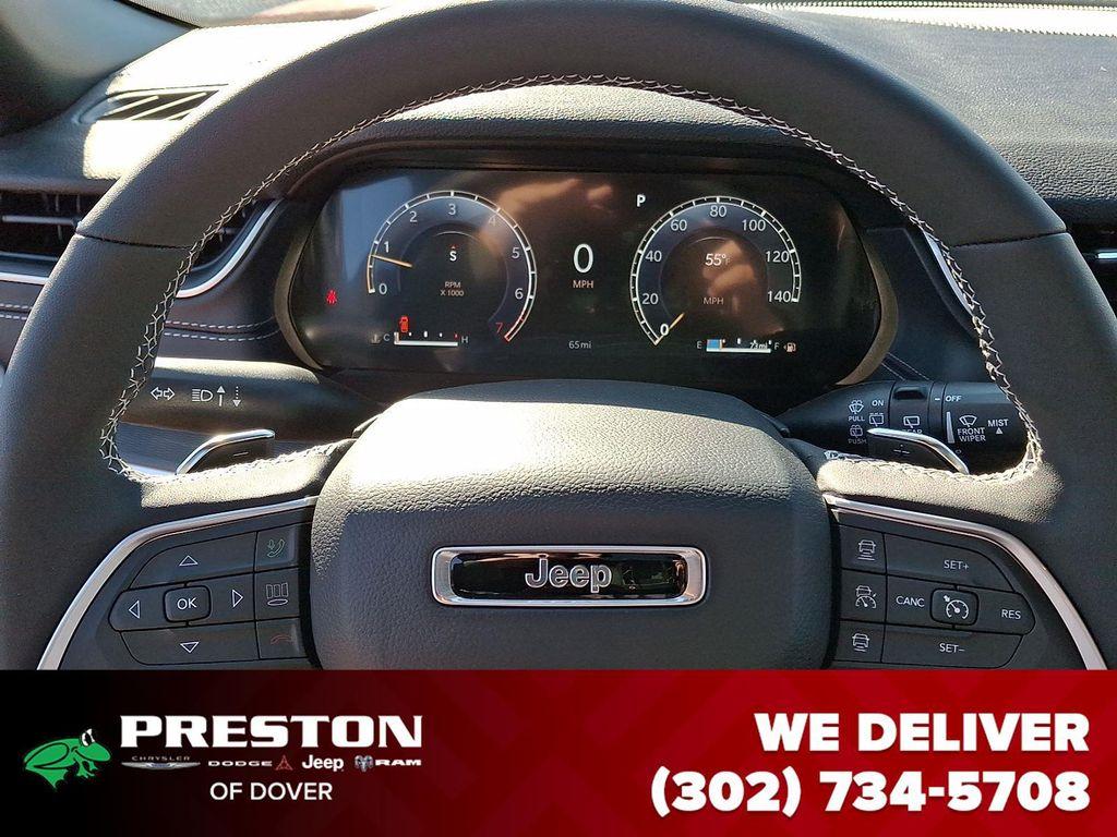 new 2025 Jeep Grand Cherokee car, priced at $42,405