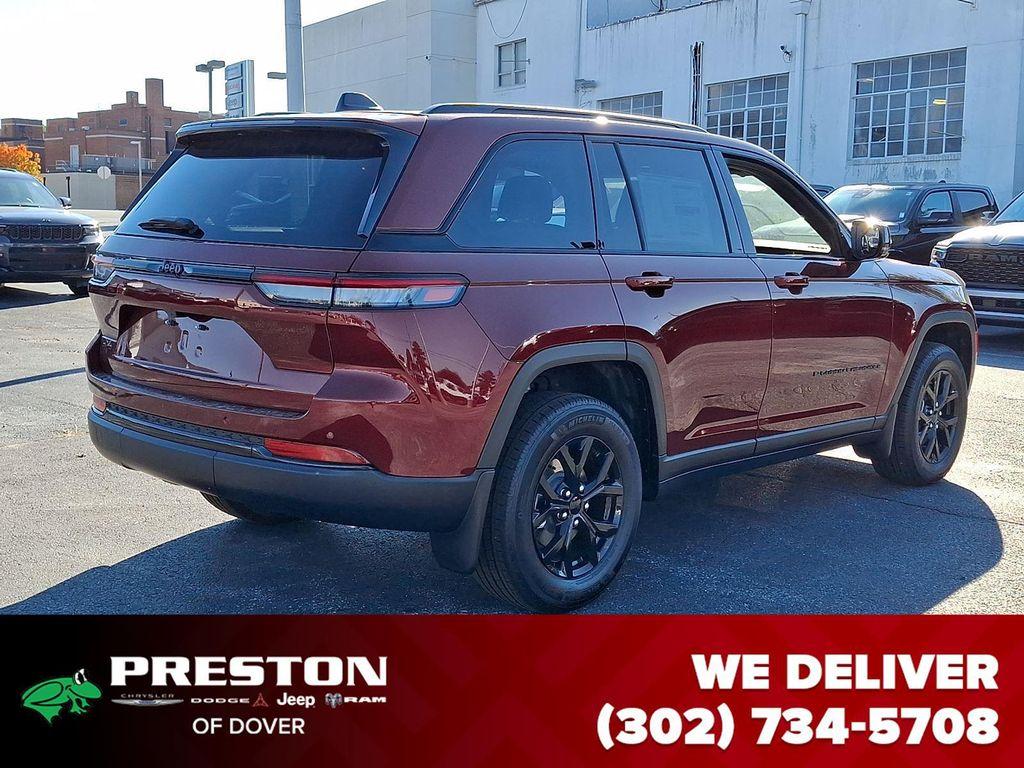 new 2025 Jeep Grand Cherokee car, priced at $42,405