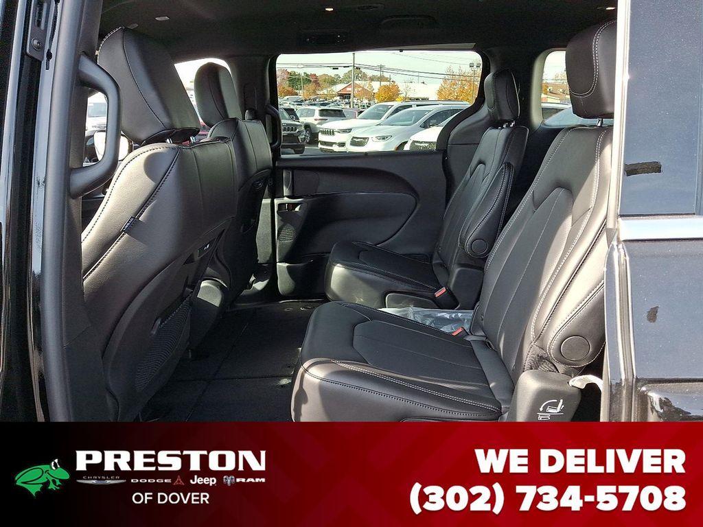 new 2026 Chrysler Pacifica car, priced at $43,420