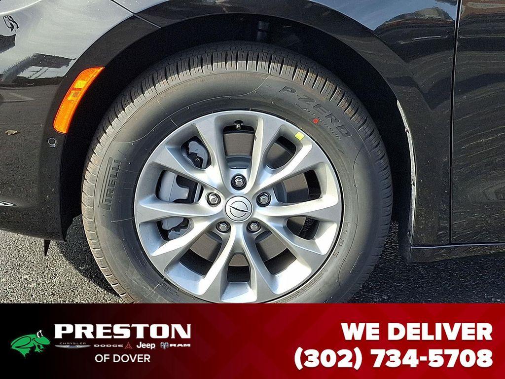 new 2026 Chrysler Pacifica car, priced at $43,420