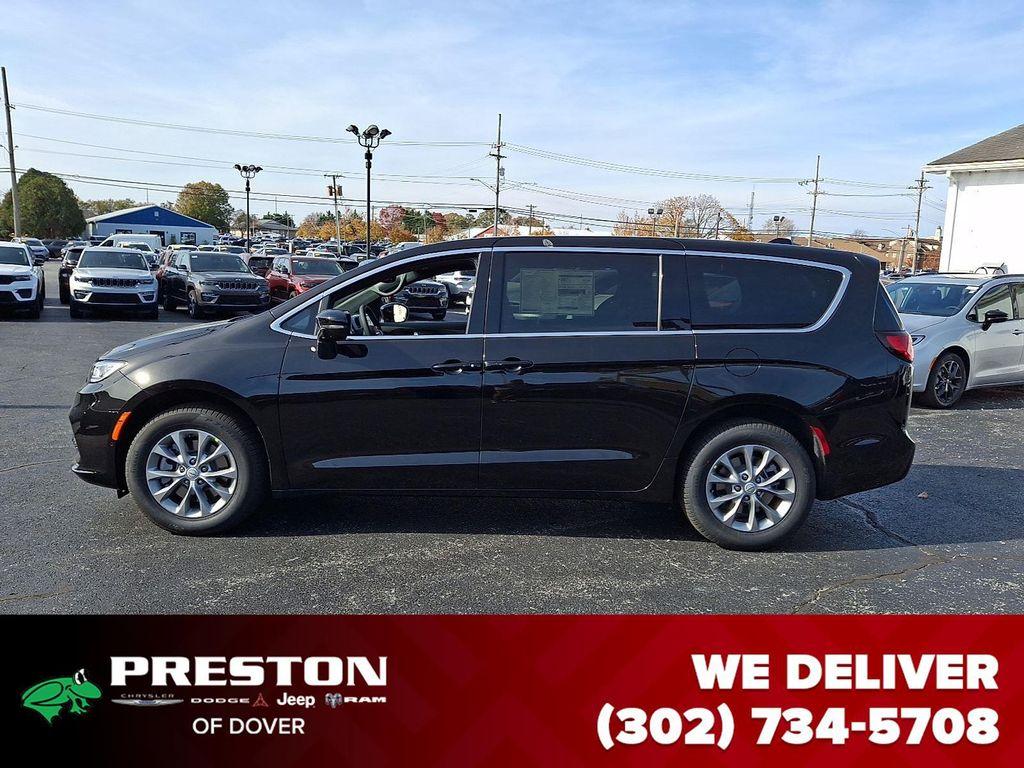 new 2026 Chrysler Pacifica car, priced at $43,420