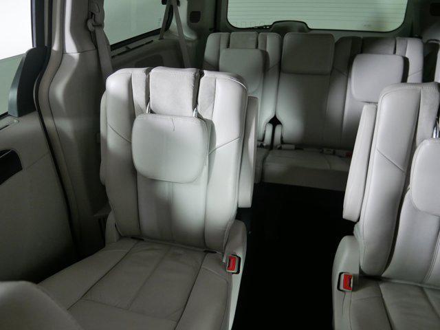 used 2013 Chrysler Town & Country car
