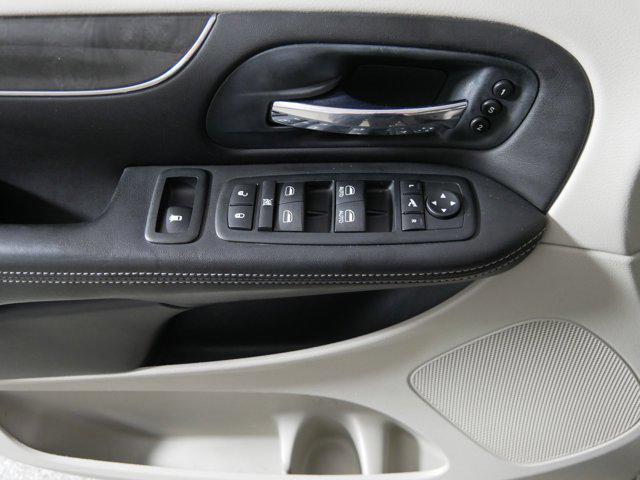 used 2013 Chrysler Town & Country car