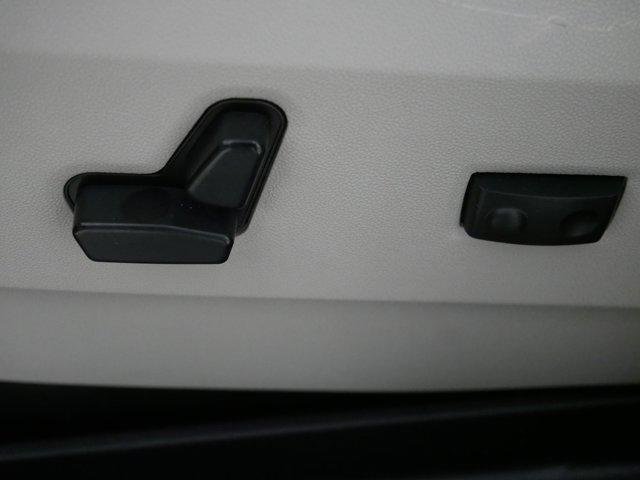 used 2013 Chrysler Town & Country car