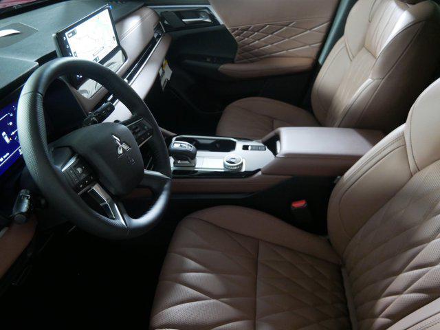 new 2025 Mitsubishi Outlander car, priced at $42,674