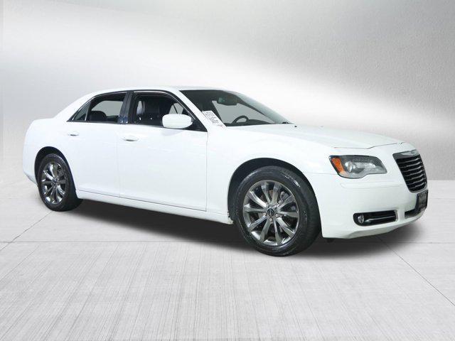 used 2014 Chrysler 300 car