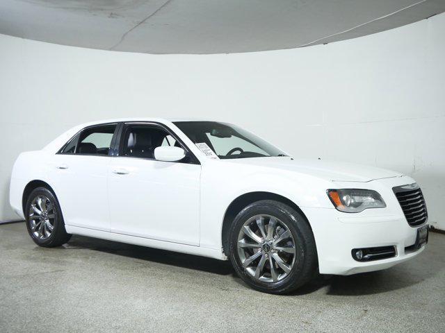used 2014 Chrysler 300 car