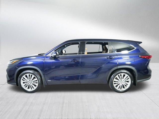 used 2022 Toyota Highlander Hybrid car, priced at $44,497