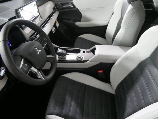 new 2025 Mitsubishi Outlander car, priced at $38,144
