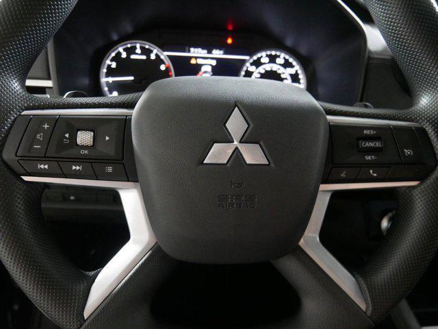 new 2024 Mitsubishi Outlander car, priced at $29,360