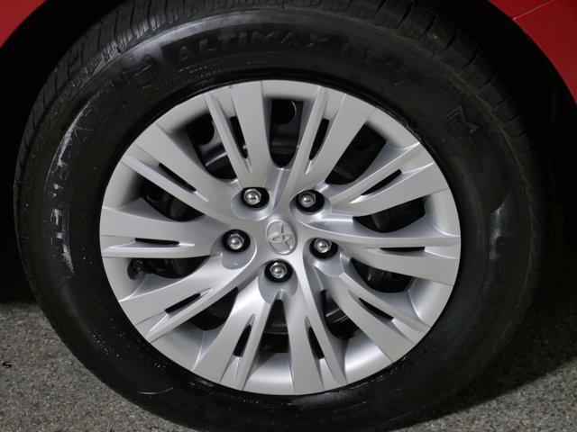 used 2014 Toyota Camry Hybrid car, priced at $14,997