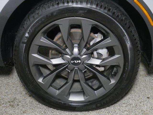 used 2023 Kia Sorento car, priced at $31,998