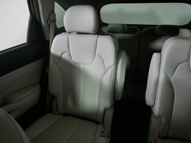 used 2023 Kia Sorento car, priced at $31,998