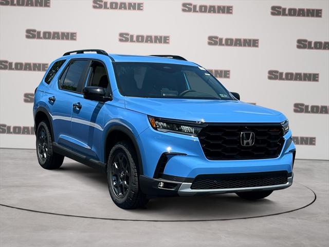 new 2025 Honda Pilot car, priced at $51,305