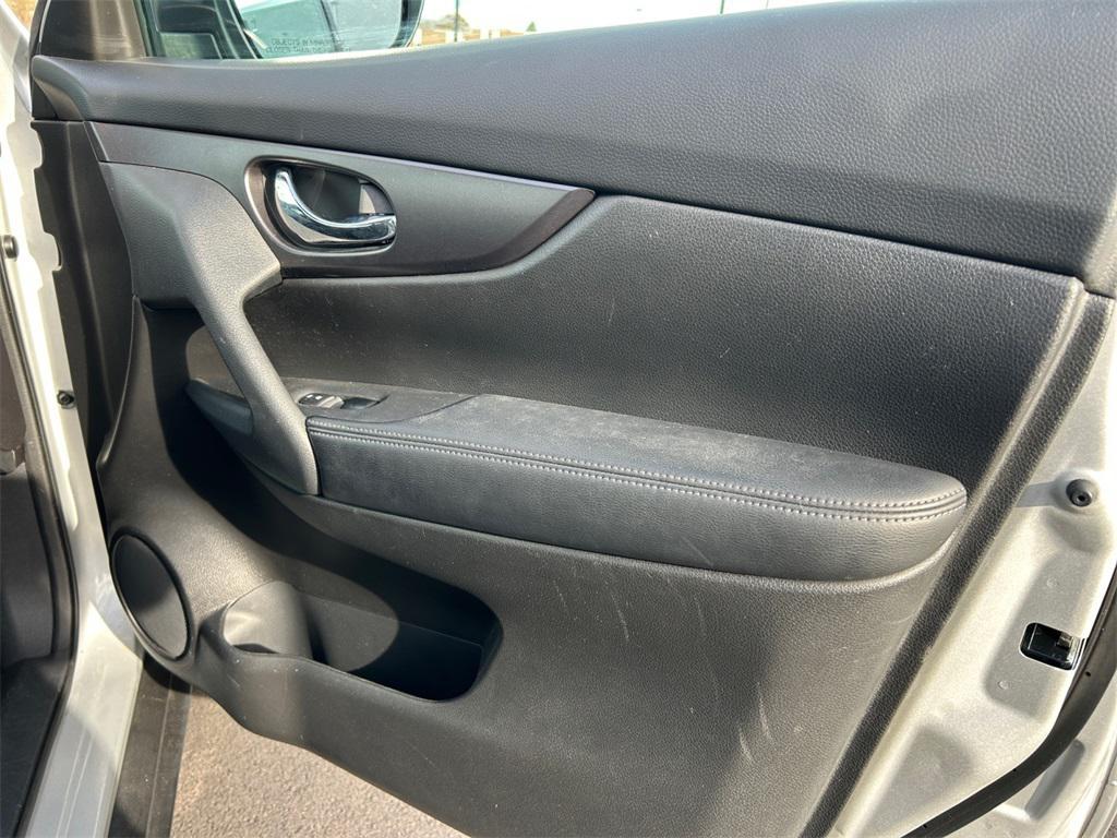 used 2016 Nissan Rogue car, priced at $8,877