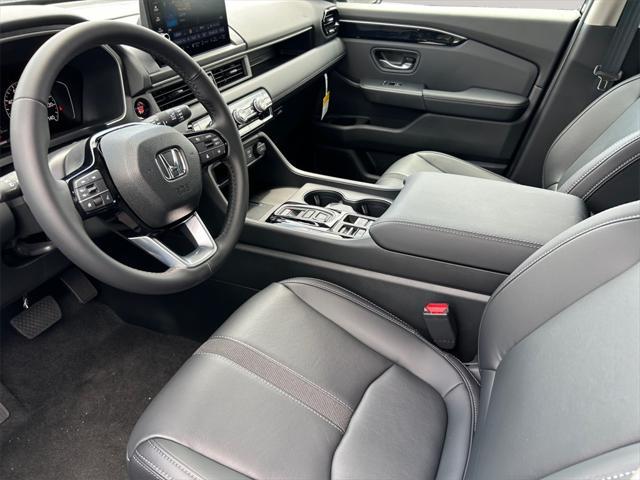 new 2025 Honda Pilot car, priced at $47,050