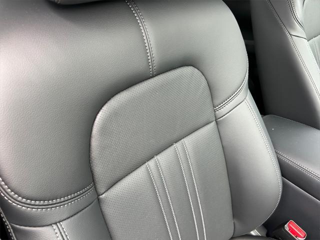 used 2025 Honda HR-V car, priced at $29,999