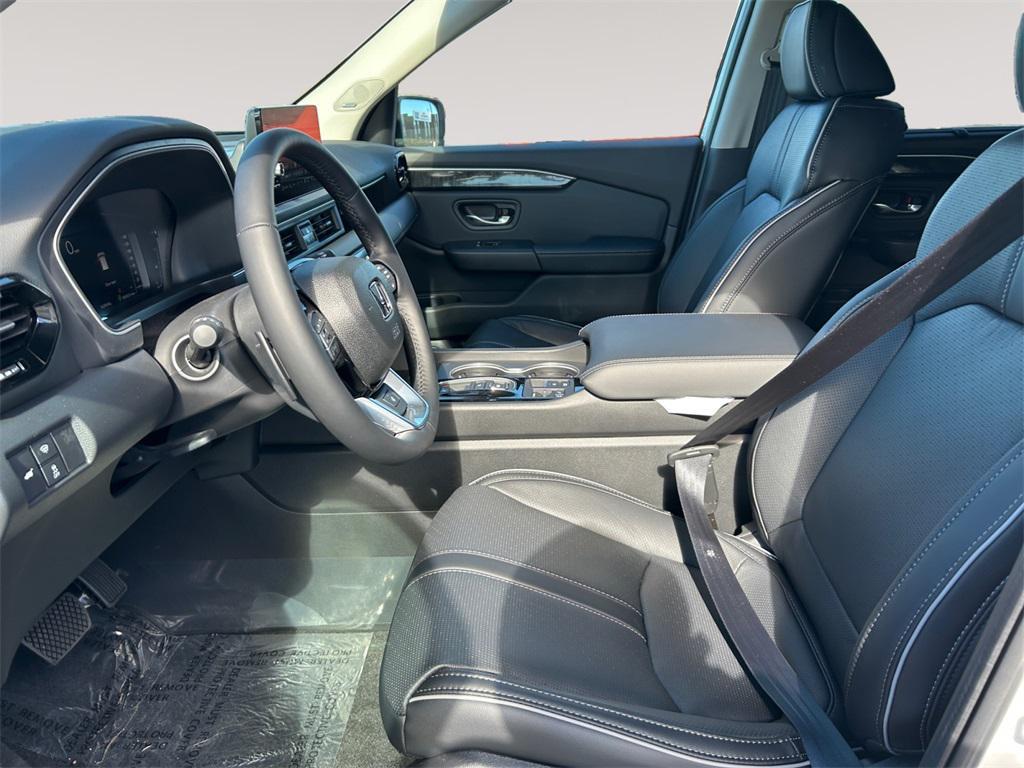 new 2025 Honda Pilot car, priced at $55,030