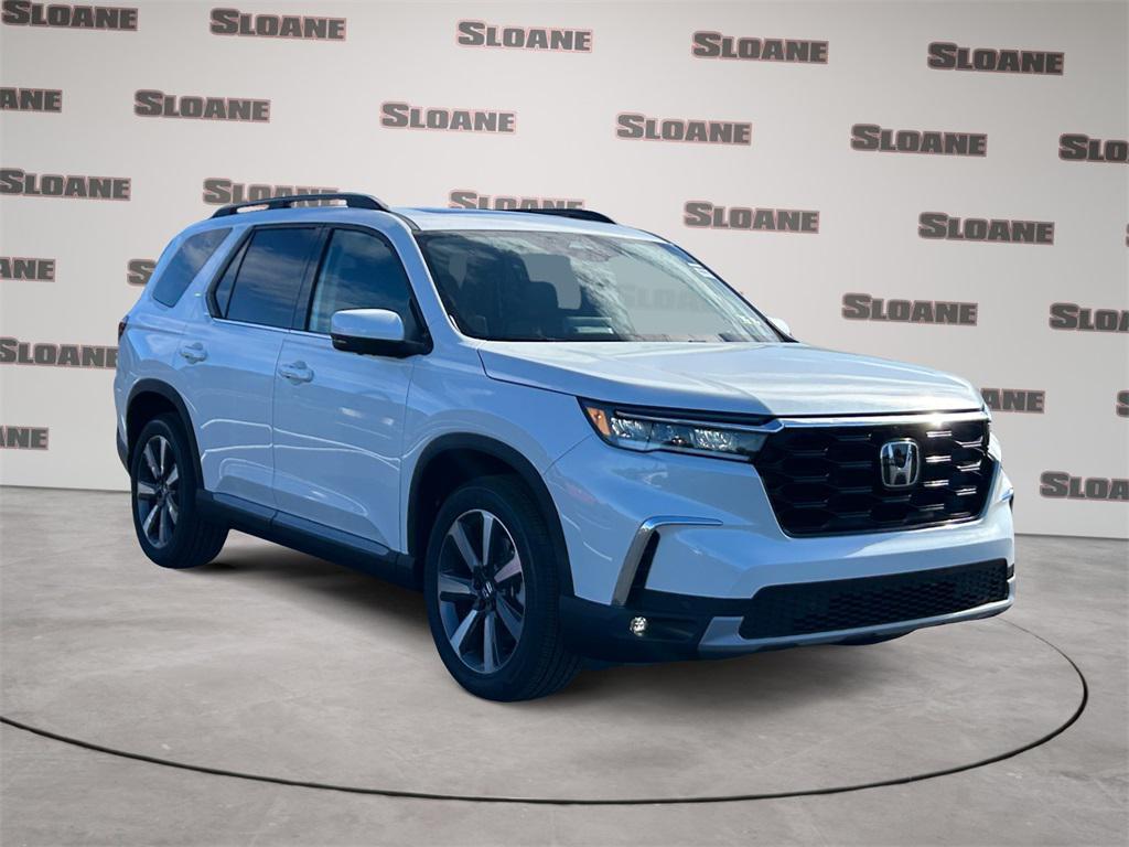 new 2025 Honda Pilot car, priced at $55,030
