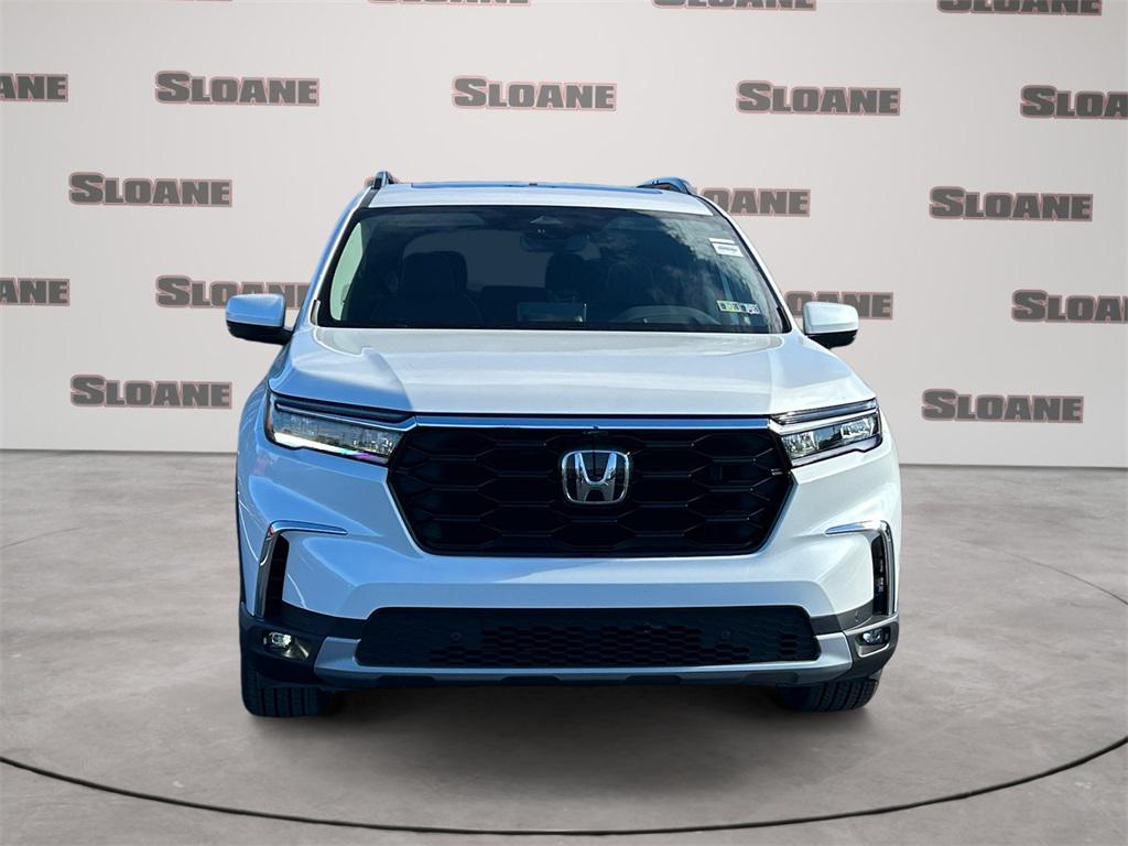 new 2025 Honda Pilot car, priced at $55,030