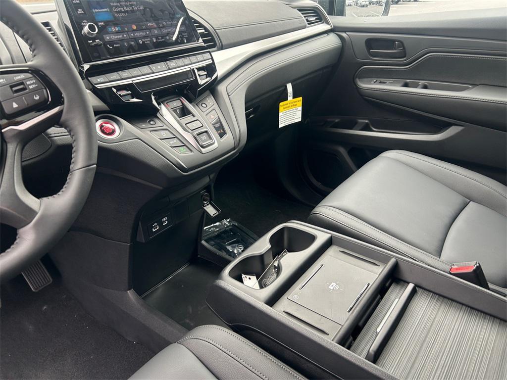 new 2026 Honda Odyssey car, priced at $44,280