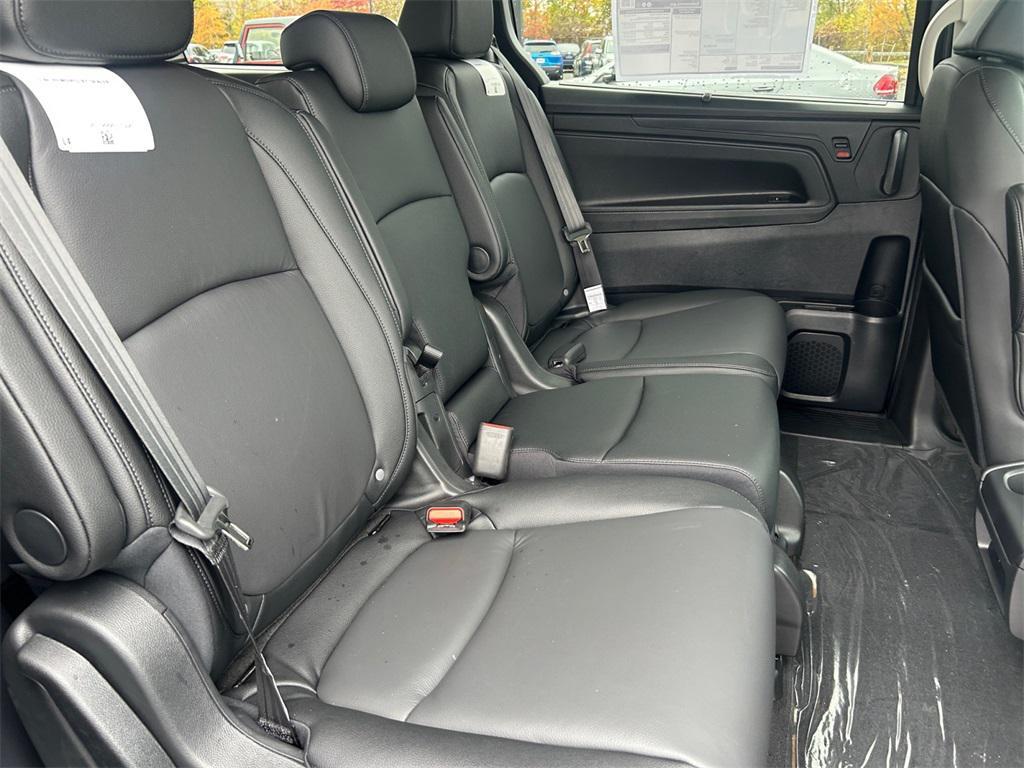 new 2026 Honda Odyssey car, priced at $44,280